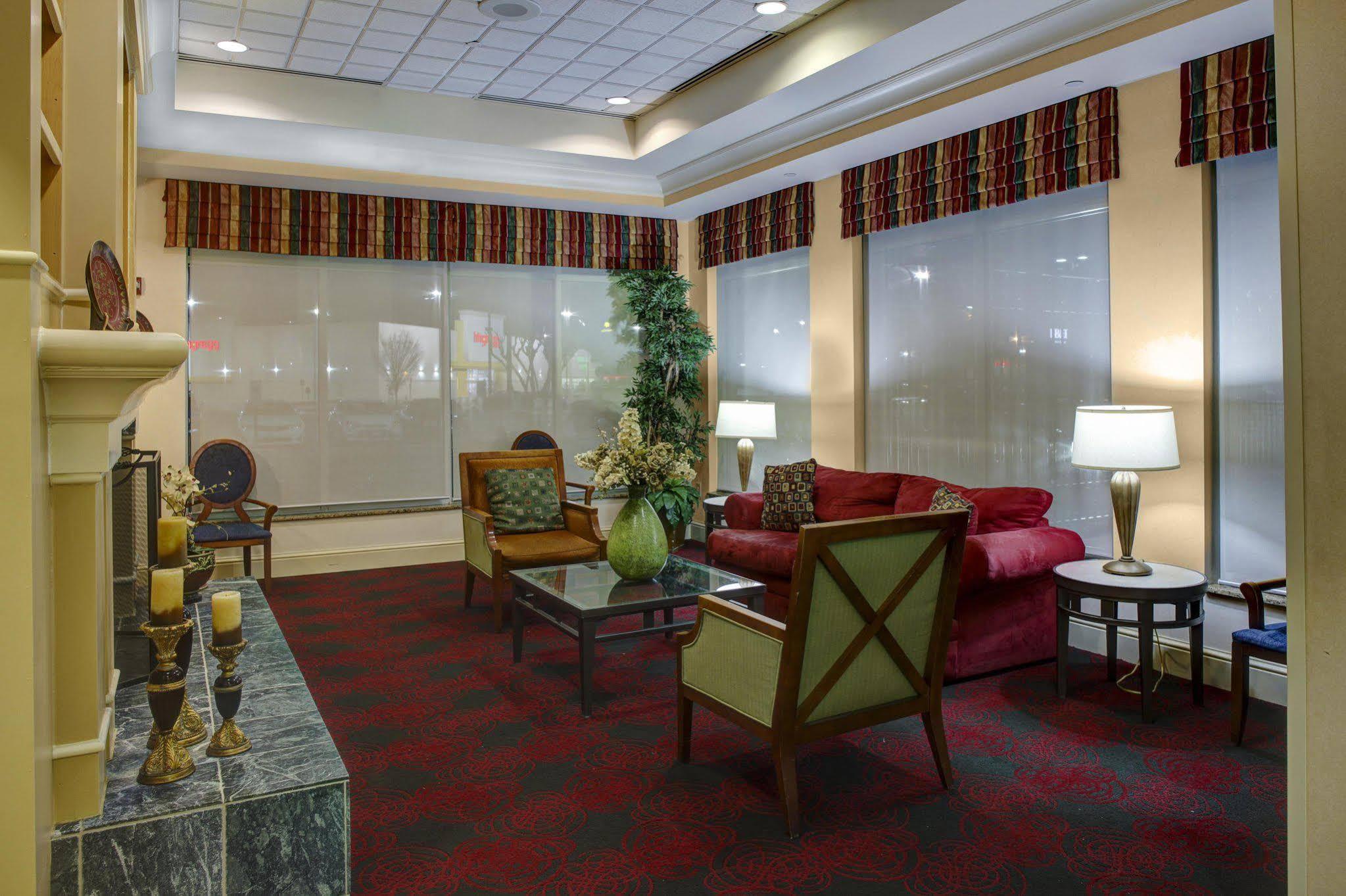 Hilton Garden Inn Richmond South/Southpark Colonial Heights Extérieur photo