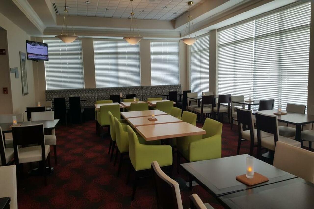Hilton Garden Inn Richmond South/Southpark Colonial Heights Extérieur photo