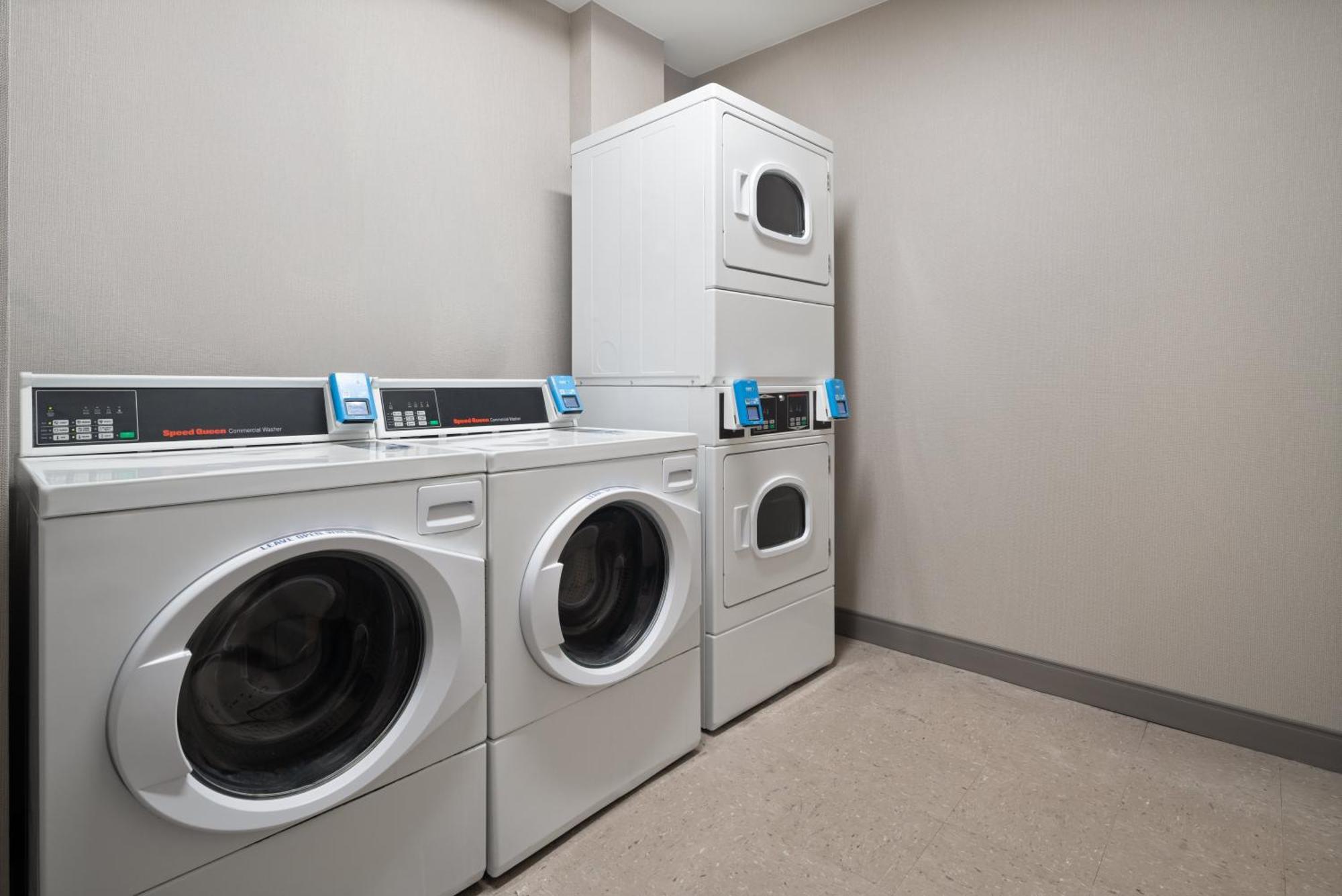 Hilton Garden Inn Richmond South/Southpark Colonial Heights Extérieur photo